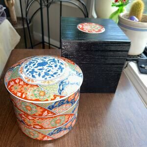 New Japanese Arita Ware Three-Tiered Food Box Stacking Bowl Gumps Imari Karakusa